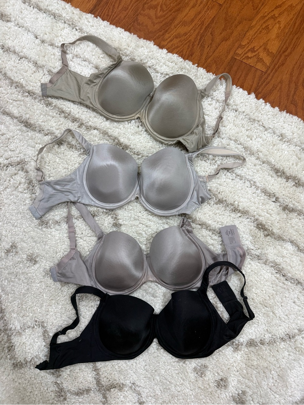 Soma Smooth T-Shirt Bras - Black and Light Gray Set